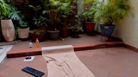 Paulina  online show from May 7, 2026, 8:03 pm