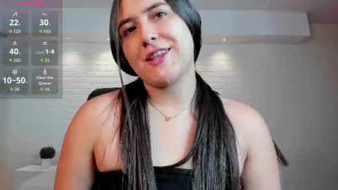 Paulina  online show from June 14, 2026, 11:12 am
