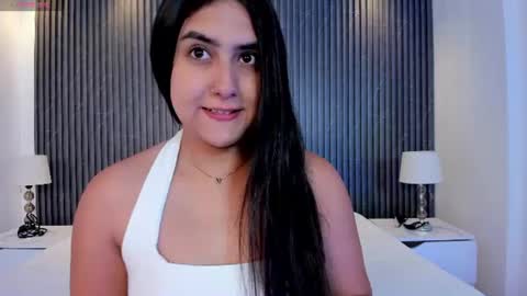 Paulina  online show from June 17, 2026, 11:56 am