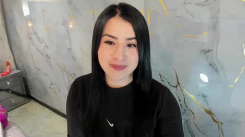 paulinabelen21 online show from March 6, 2025, 3:24 am