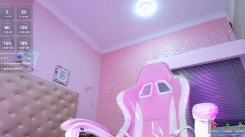 PaulinaSaennz online show from February 13, 2025, 3:46 pm