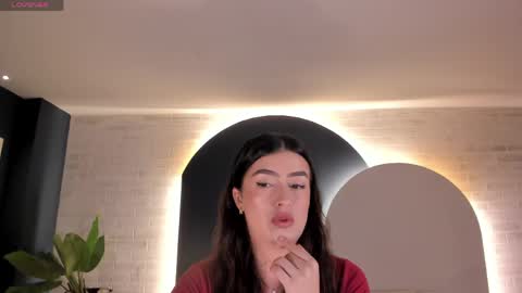 Paulina Santos  online show from June 3, 2026, 7:08 pm