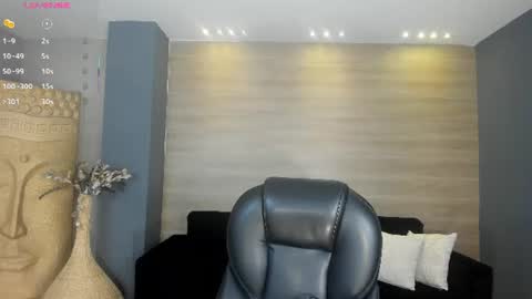 Paulina Santos  online show from June 25, 2026, 7:07 pm