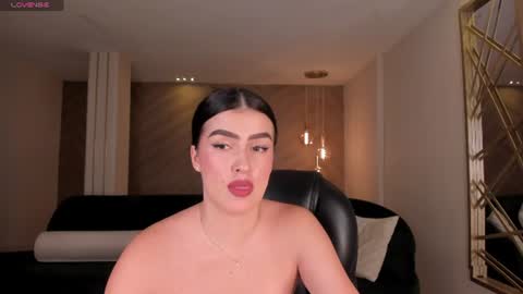 Paulina Santos  online show from July 16, 2026, 7:53 pm