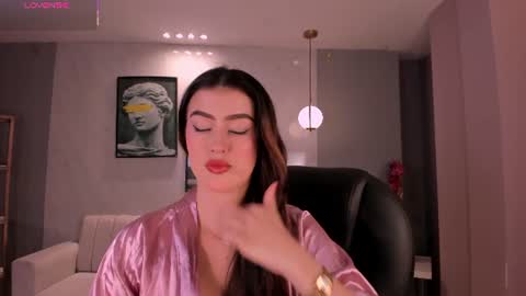 Paulina Santos  online show from July 24, 2026, 8:51 pm