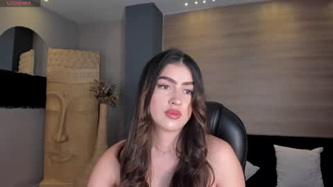 Paulina Santos  online show from July 27, 2026, 7:32 pm