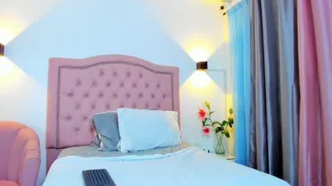 paulinavera online show from June 3, 2026, 4:34 pm