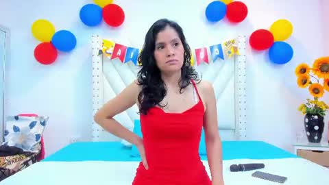 paulinavera online show from June 15, 2026, 2:30 pm