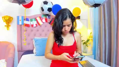 paulinavera online show from June 29, 2026, 2:17 pm