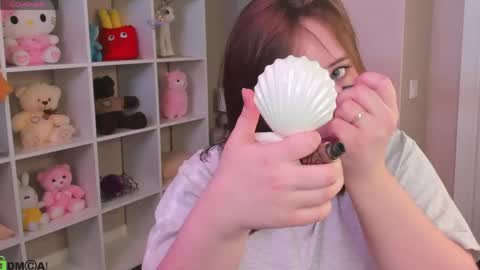 Snapshot of pauline_moore chatting on May 25, 2026, 9:15 am Erica online show from May 25, 2026, 9:15 am