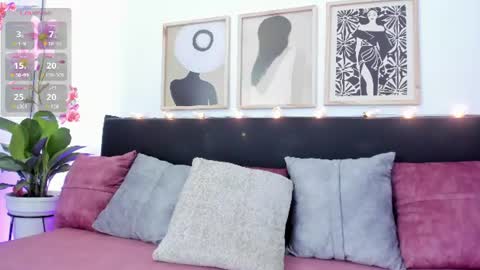 Snapshot of pauline_peach_ chatting on July 19, 2026, 4:33 pm Pauline online show from July 19, 2026, 4:33 pm