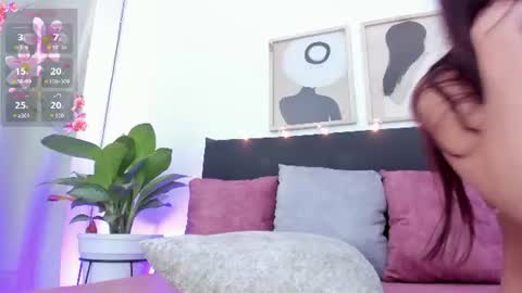 Snapshot of pauline_peach_ chatting on July 24, 2026, 12:58 pm Pauline online show from July 24, 2026, 12:58 pm