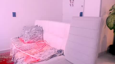 vle online show from February 25, 2025, 5:25 pm