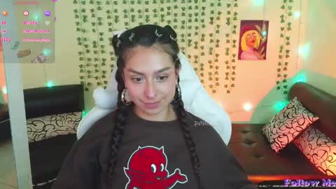 Paula San online show from June 9, 2026, 9:15 pm