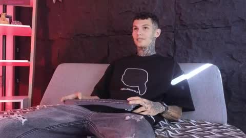 Paulo online show from February 14, 2026, 9:00 pm