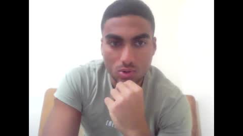 Snapshot of paulobonaventuree chatting on February 25, 2026, 2:05 pm paulo online show from February 25, 2026, 2:05 pm