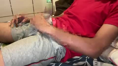 Snapshot of paulrodrickk chatting on February 19, 2025, 7:48 pm Paul online show from February 19, 2025, 7:48 pm