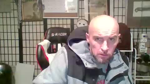 Snapshot of paulstetson chatting on April 20, 2026, 6:27 am paulstetson online show from April 20, 2026, 6:27 am