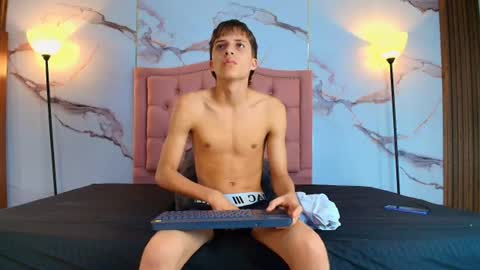 pavo_tv online show from July 5, 2026, 11:28 am