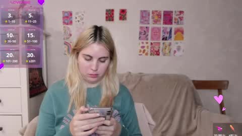 Allisses online show from December 20, 2024, 5:29 pm