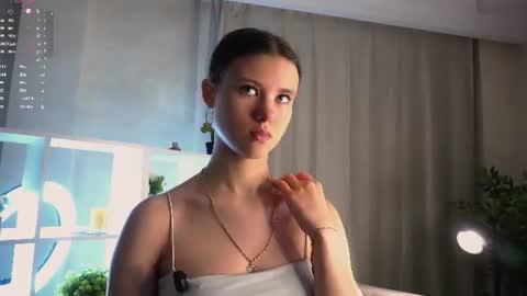 Beautiful Mila online show from July 18, 2026, 1:32 am