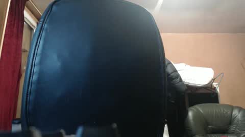 Snapshot of pc8474408 chatting on November 26, 2025, 11:22 am pc8474408 online show from November 26, 2025, 11:22 am