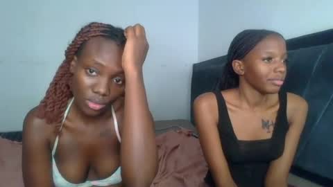Snapshot of peach_ebonny chatting on June 17, 2026, 9:45 am peach_ebonny online show from June 17, 2026, 9:45 am