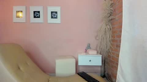 Snapshot of peach_tyron chatting on January 20, 2025, 10:59 pm peach tyron online show from January 20, 2025, 10:59 pm