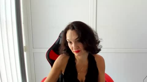 Snapshot of peachboomm chatting on July 9, 2026, 5:33 am Christina online show from July 9, 2026, 5:33 am
