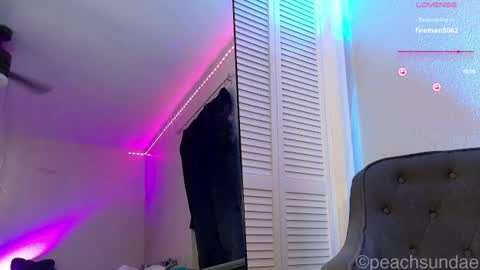 Snapshot of peachsundae chatting on July 6, 2026, 2:52 am portiapiers online show from July 6, 2026, 2:52 am
