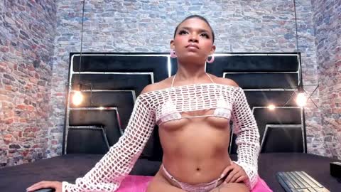 Snapshot of peachwen chatting on April 10, 2026, 12:10 pm Wen online show from April 10, 2026, 12:10 pm