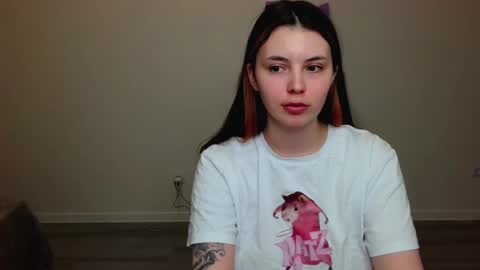 Snapshot of peachybabe__ chatting on March 1, 2025, 5:49 pm Peachy online show from March 1, 2025, 5:49 pm