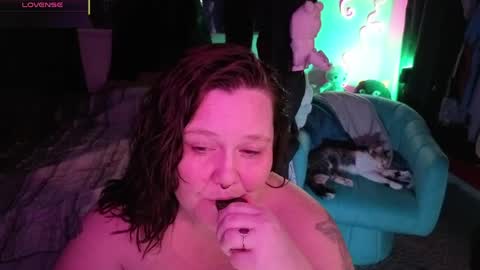 Peachy Nessa online show from May 20, 2026, 9:37 am