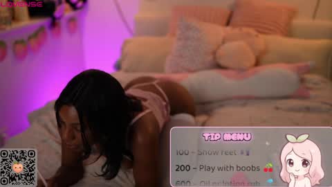 Snapshot of peachypeachgirl chatting on May 13, 2026, 4:37 pm peachypeachgirl online show from May 13, 2026, 4:37 pm