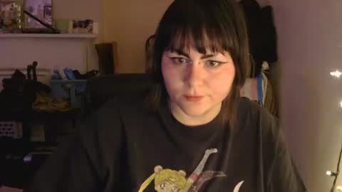 Snapshot of peakobunny chatting on November 21, 2025, 12:32 am peakobunny online show from November 21, 2025, 12:32 am