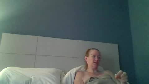 Snapshot of peanutbutterandjealous1 chatting on June 14, 2026, 6:21 pm peanutbutterandjealous1 online show from June 14, 2026, 6:21 pm