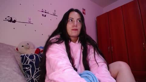 Pearl online show from September 29, 2025, 3:33 am