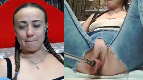 Snapshot of pearl_helen chatting on October 27, 2025, 9:52 pm pearl_helen online show from October 27, 2025, 9:52 pm