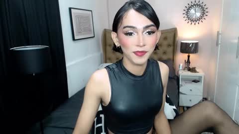 Pearl online show from February 9, 2025, 3:12 pm