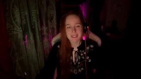 Snapshot of pearlprincess_ chatting on April 28, 2026, 1:04 am Adelina online show from April 28, 2026, 1:04 am