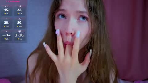 Snapshot of pearly_peach_ chatting on June 11, 2026, 8:18 pm pearly_peach_ online show from June 11, 2026, 8:18 pm