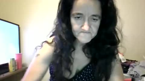 Snapshot of pebblezmeowkitty733247 chatting on May 14, 2026, 5:58 am pebblezmeowkitty online show from May 14, 2026, 5:58 am