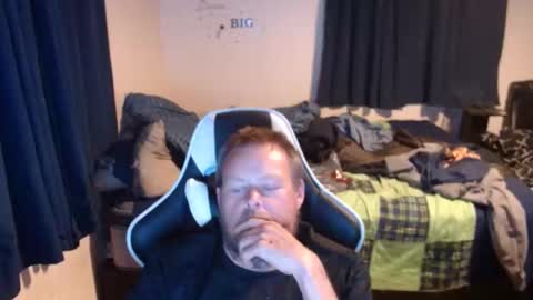 pecker40 online show from December 28, 2024, 2:54 am