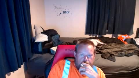 Snapshot of pecker40 chatting on August 1, 2026, 2:33 am pecker40 online show from August 1, 2026, 2:33 am