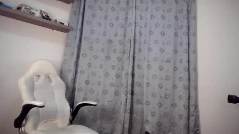 Pedro online show from December 18, 2025, 2:06 am