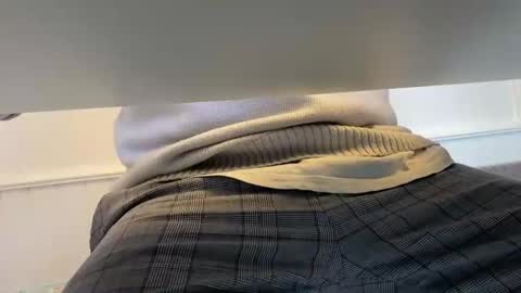 Snapshot of pedroserrano2000 chatting on February 5, 2025, 8:54 am PedrOO OO online show from February 5, 2025, 8:54 am