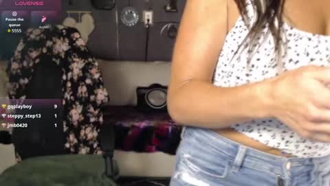 Snapshot of peekclimaxxx chatting on September 17, 2025, 2:30 pm NEXT CHILL SESH 1130 930pm -ish PEEK online show from September 17, 2025, 2:30 pm