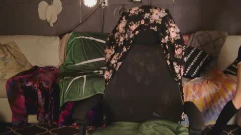 Snapshot of peekclimaxxx chatting on November 12, 2025, 2:56 am NEXT CHILL SESH 1130 930pm -ish PEEK online show from November 12, 2025, 2:56 am