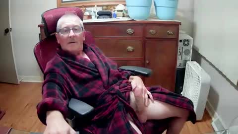 peepingmale online show from December 10, 2024, 1:32 am