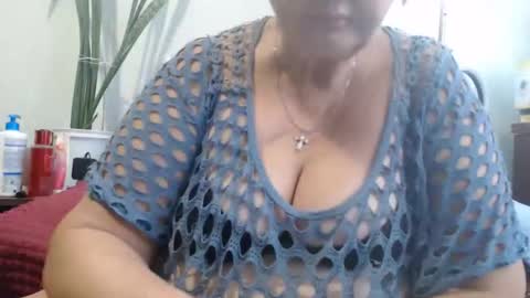 Snapshot of peggysoft chatting on October 10, 2025, 6:56 am PeggySoft online show from October 10, 2025, 6:56 am